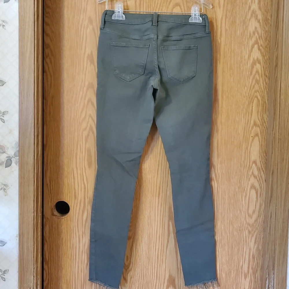 Universal Thread olive green mid rise jegging - Picture 9 of 15